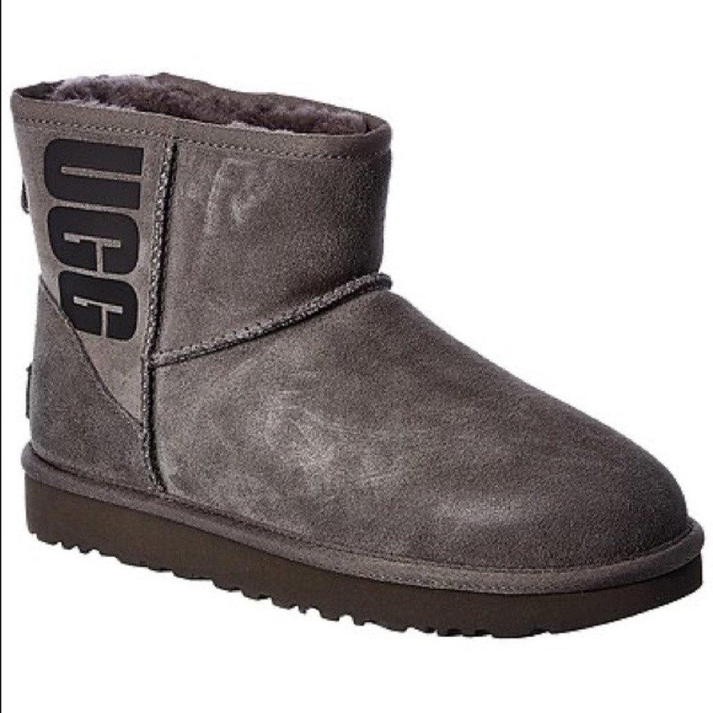 NEW UGG Rubber Logo Suede Mini Bootie size6